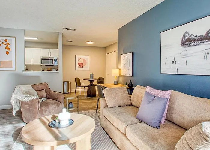 Landing Modern With Amazing Amenities * Tucson